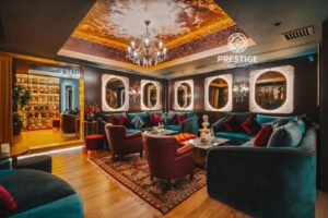 Golden Lounge, Куала-Лумпура, Малайзия