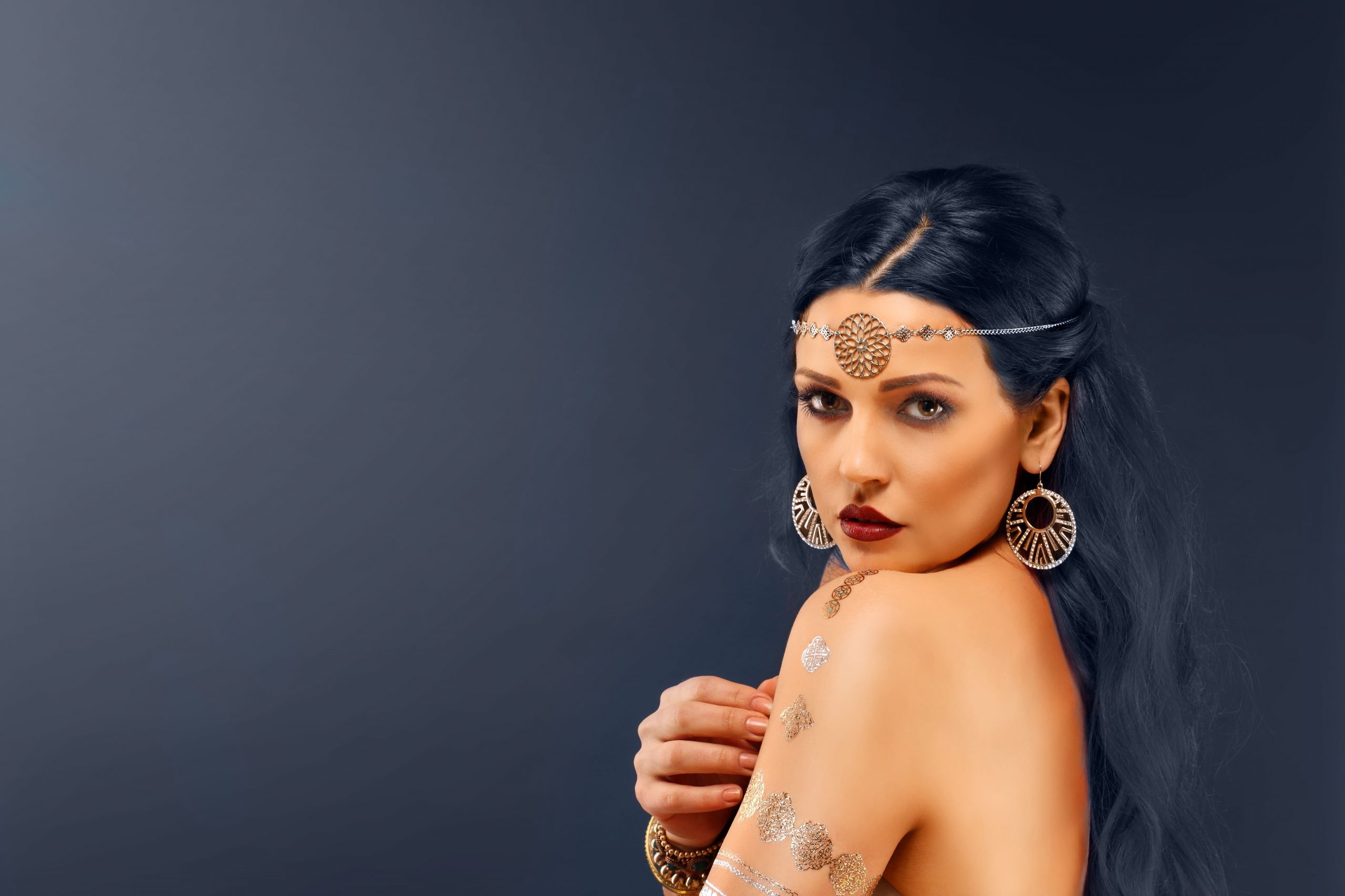 Anonymous Webcam Work: How to Maintain Model Privacy